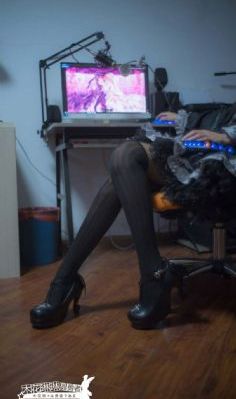 温柔的女秘书_蓝光天堂在线